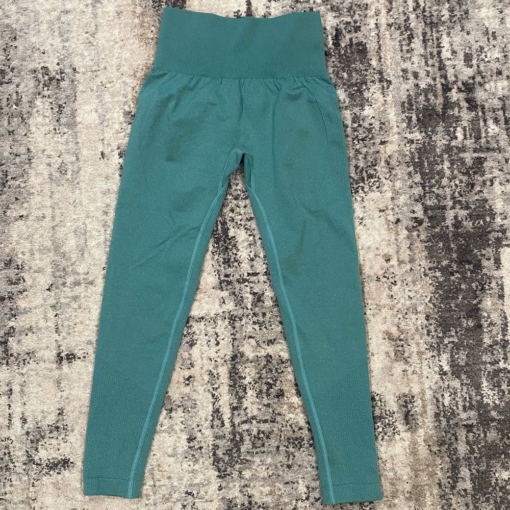 Halara Tummy Control legging Small Size